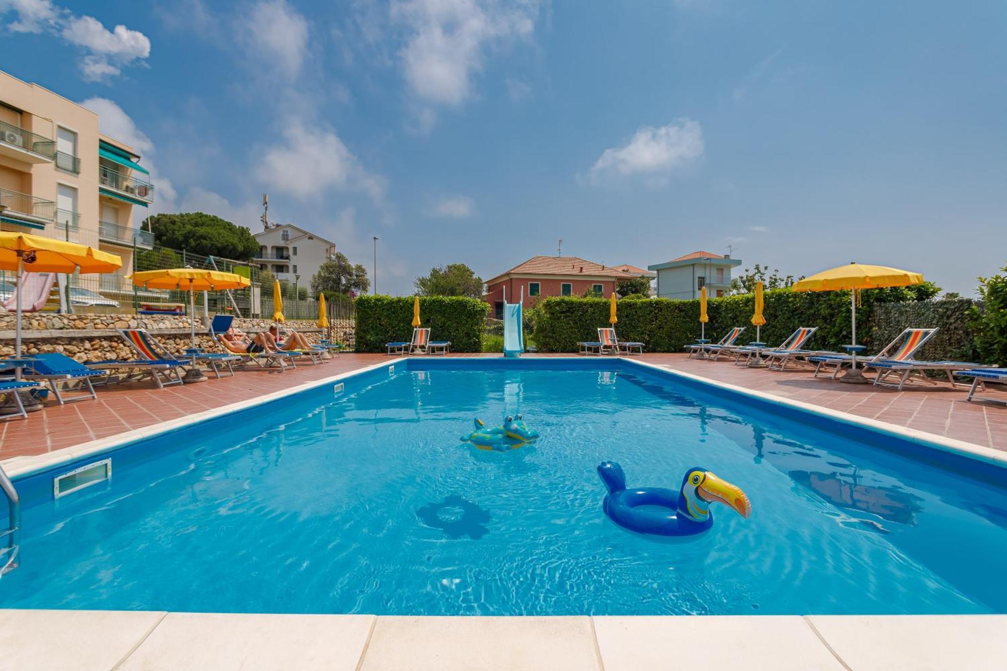 Aparthotel Mizar Pietra Ligure